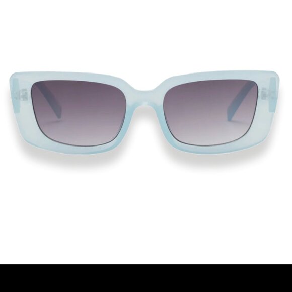 Minue | Kelly Sunglasses in Blue - Picture 5 of 6